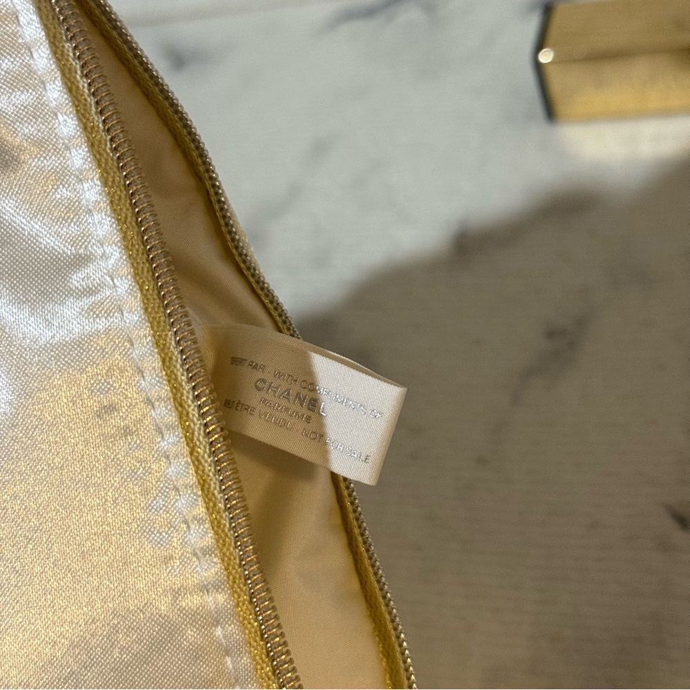 Chanel Beauty COCO Mademoiselle Cream Satin Zippered Pouch - Picture 8 of 11
